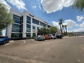 2401 W Peoria Ave, Phoenix, AZ for lease Interior Photo- Image 1 of 13