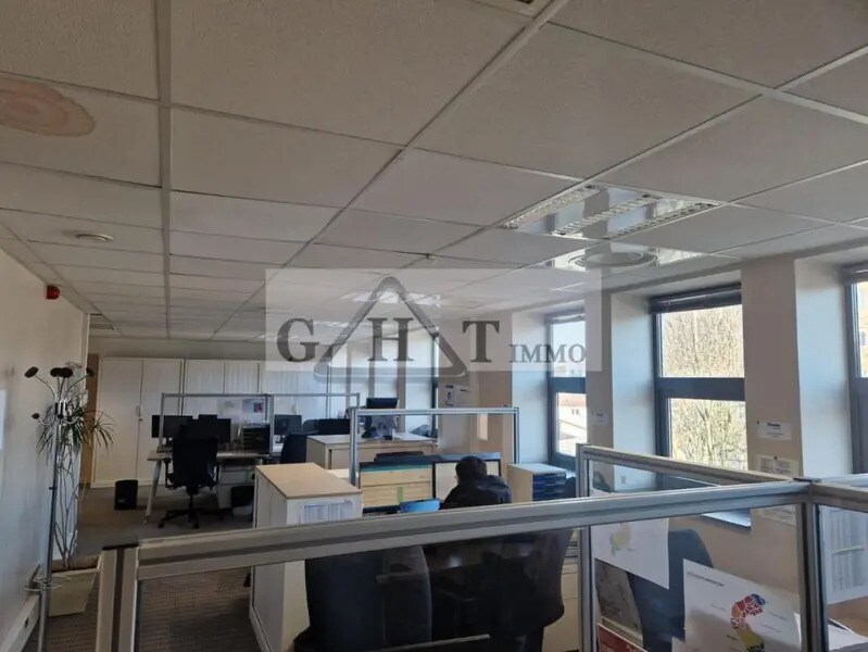 Bureau dans Ivry-sur-Seine à louer Photo intérieure- Image 1 de 11