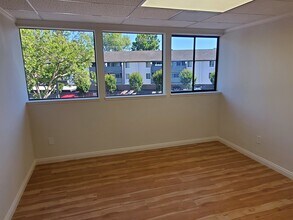 1280 Boulevard Way, Walnut Creek, CA for lease Interior Photo- Image 1 of 3