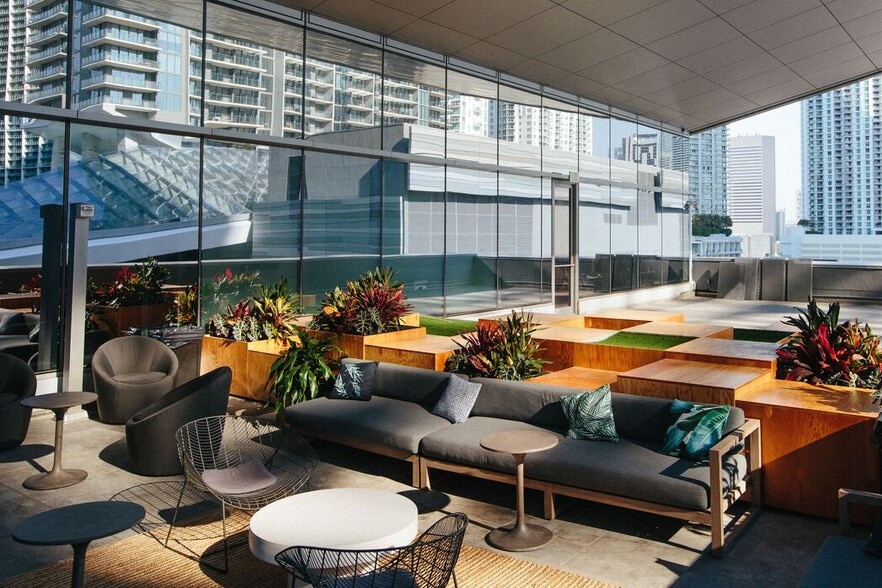 78 SW 7th St, Miami, FL à louer - Photo intérieure - Image 3 de 10