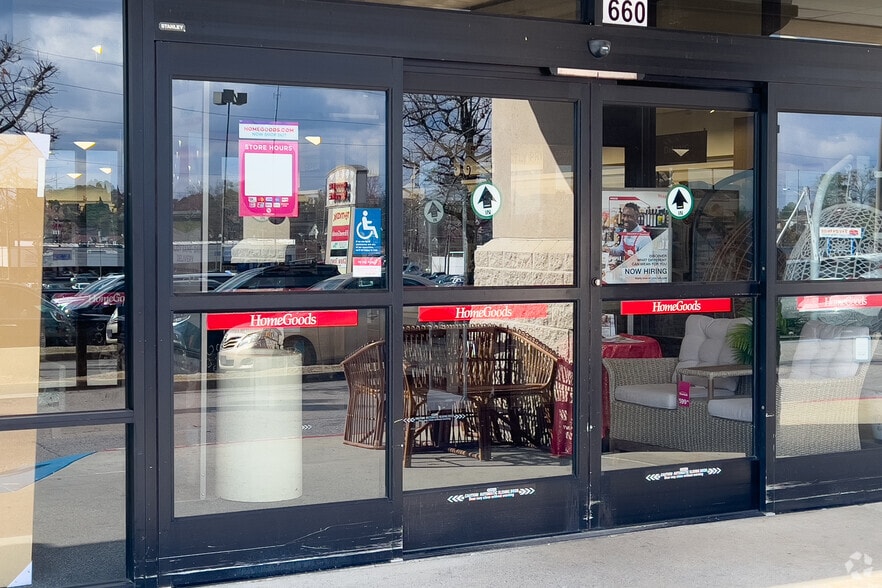 1646-1664 Montgomery Hwy, Birmingham, AL for sale - Building Photo - Image 3 of 21