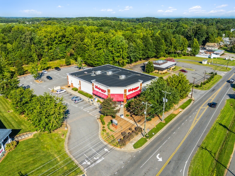 533 N Main St, Troutman, NC for sale - Building Photo - Image 3 of 6