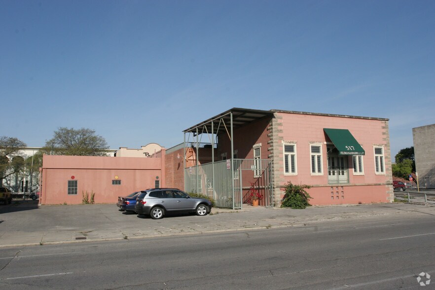 514-517 N Main Ave, San Antonio, TX for sale - Building Photo - Image 2 of 2