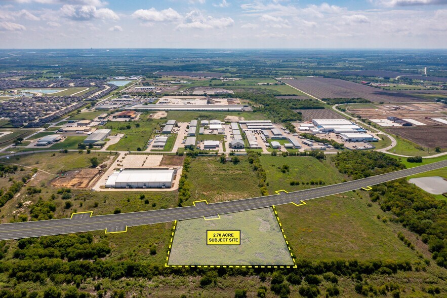 1823 Lone Star Rd, Mansfield, TX à vendre - Photo du bâtiment - Image 1 de 7