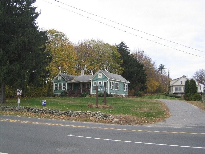 75 Main St, Medway, MA à louer - Photo du bâtiment - Image 2 de 6