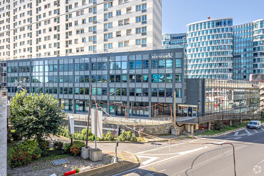 12-32 Terrasse Bellini, Puteaux à louer - Photo du bâtiment - Image 1 de 3