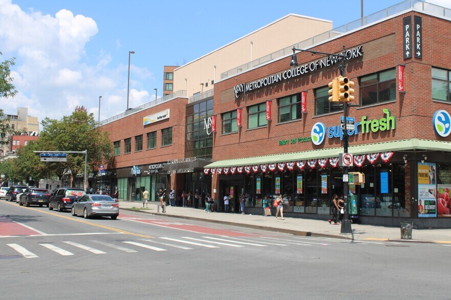 459 E 149th St, Bronx, NY à louer - Photo du bâtiment - Image 2 de 2