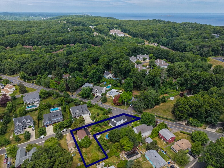 383 Navesink Ave, Atlantic Highlands, NJ for sale - Building Photo - Image 2 of 2