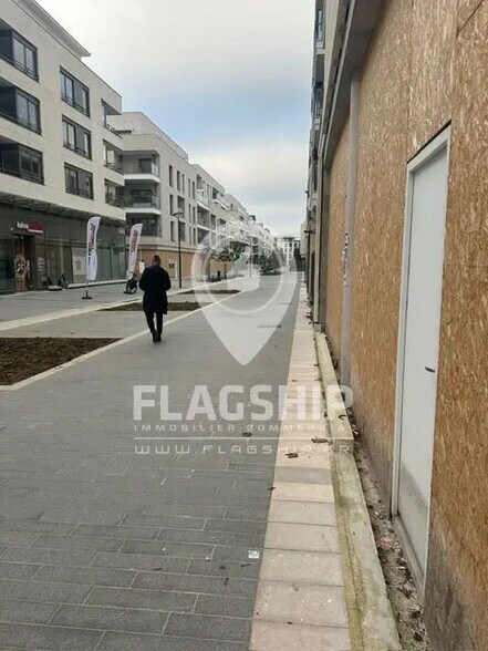 Commerce de détail dans SAINT-HILAIRE à louer - Photo du bâtiment - Image 3 de 5