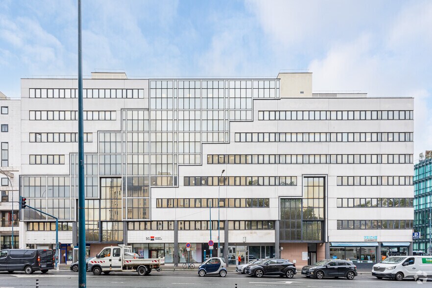 153-155 Avenue Jean Lolive, Pantin à louer - Photo du bâtiment - Image 3 de 8