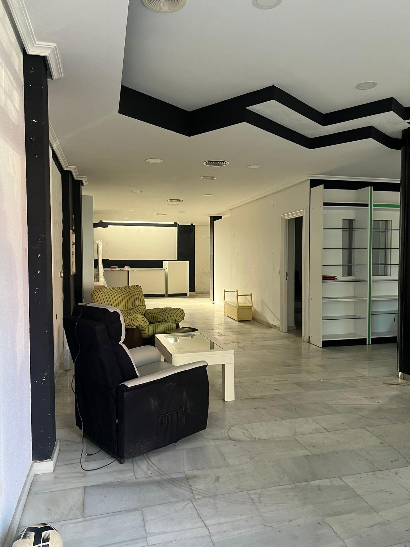 Calle Escriba Lubna, 27, Córdoba, Córdoba for sale Primary Photo- Image 1 of 11