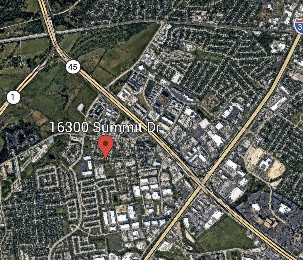 16300 Summit Dr, Austin, TX à louer Photo principale- Image 1 de 10