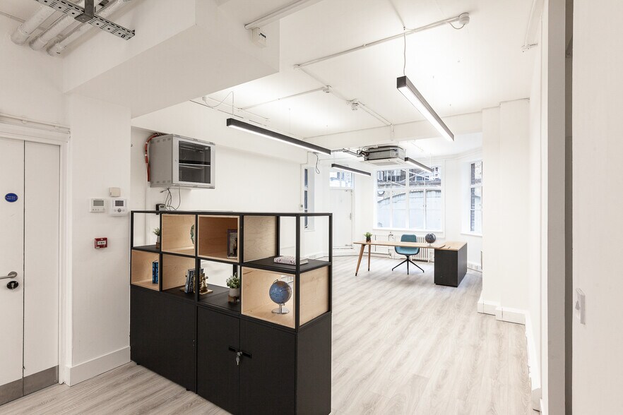 19 Margaret St, Londres à louer - Photo du bâtiment - Image 2 de 15