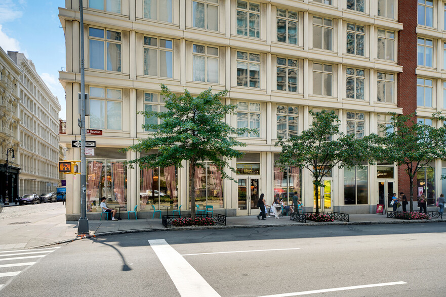 145 Greene St, New York, NY for lease - Building Photo - Image 2 of 5