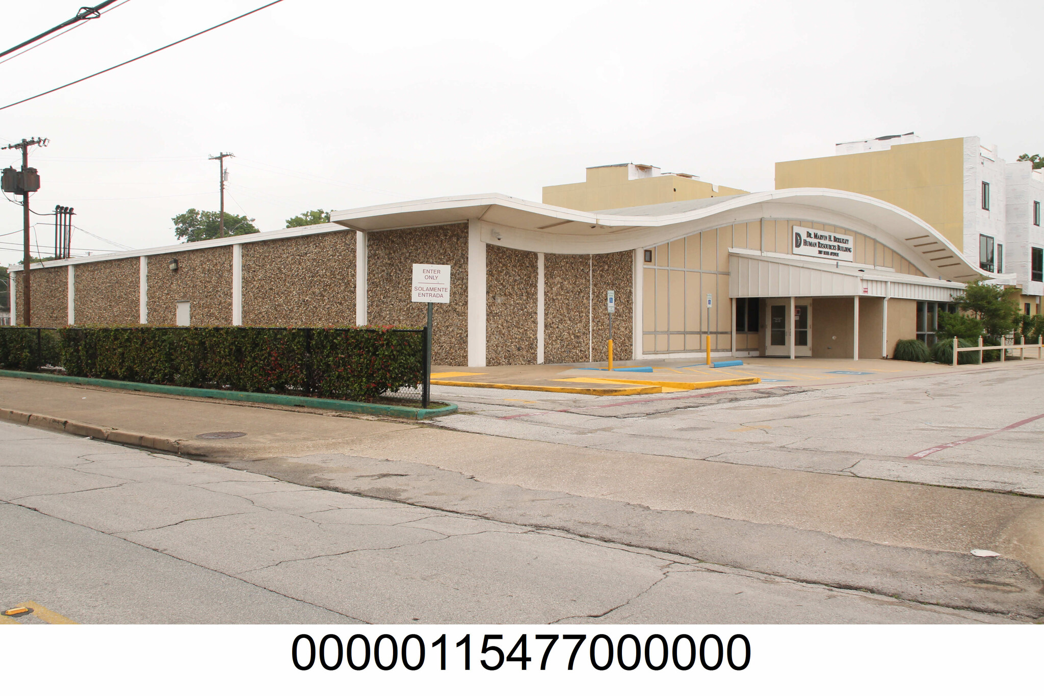 3807 Ross Ave, Dallas, TX for lease Primary Photo- Image 1 of 3