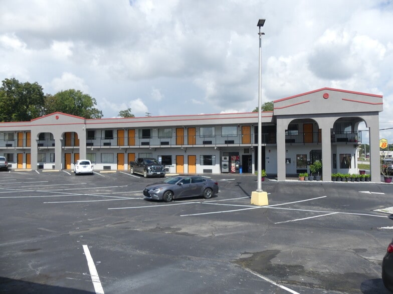 2120 Lafayette Rd, Fort Oglethorpe, GA à vendre - Photo du bâtiment - Image 2 de 19