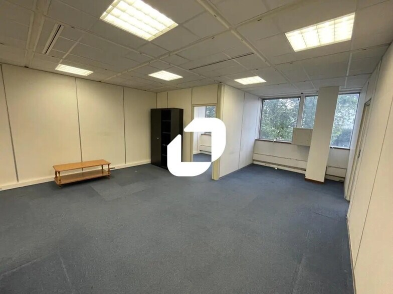 Bureau dans Maisons-Alfort à louer - Photo intérieure - Image 2 de 9