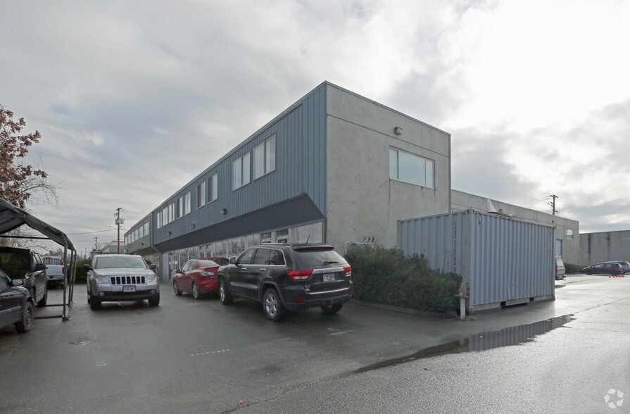 17910 55 Ave, Surrey, BC for lease - Building Photo - Image 2 of 9