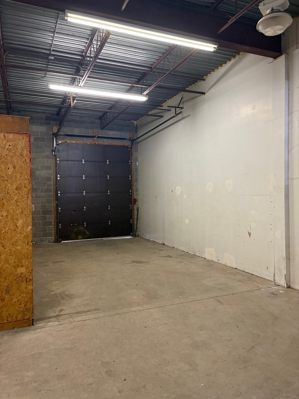 2413 Stevenage Dr, Ottawa, ON for lease Interior Photo- Image 1 of 5