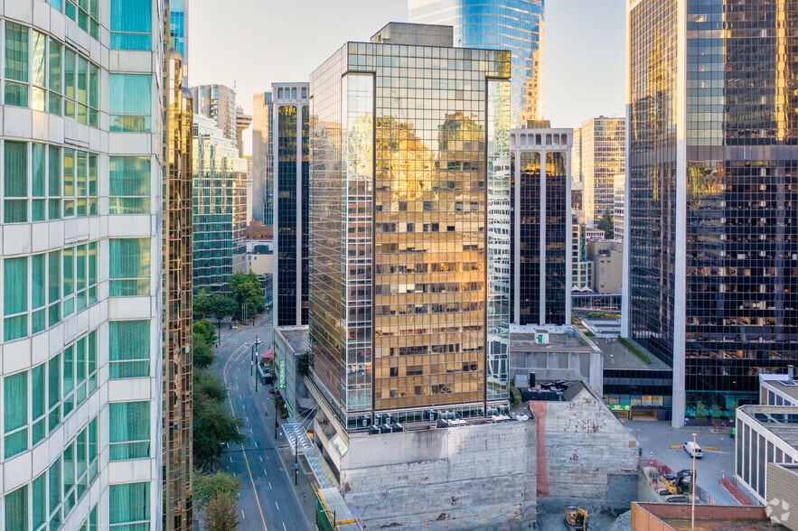 1050 W Pender St, Vancouver, BC for lease - Primary Photo - Image 1 of 6