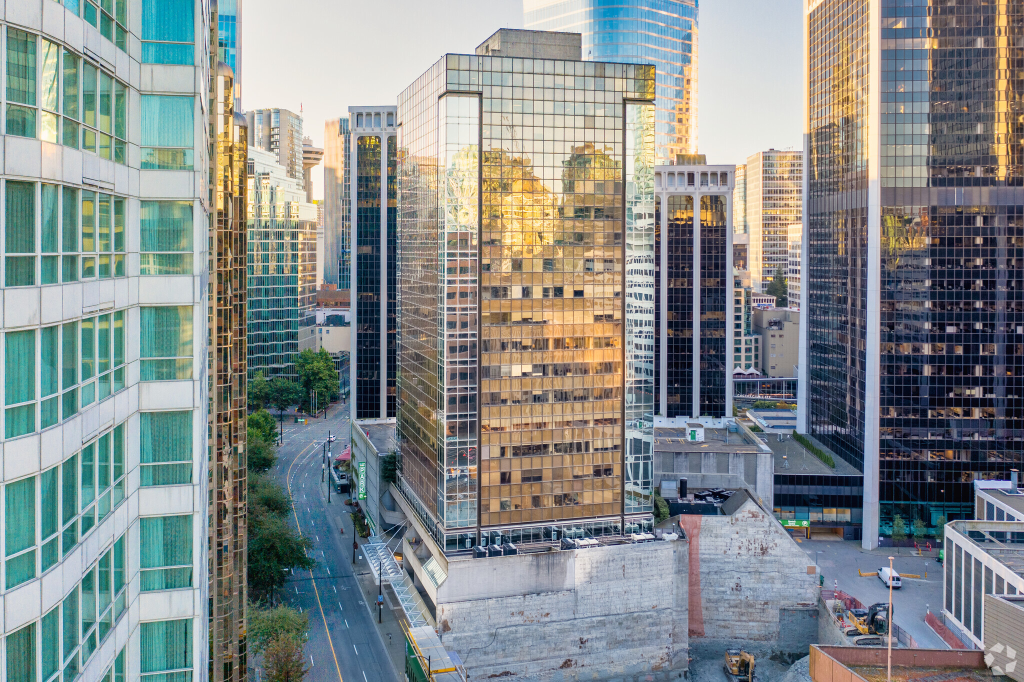 1050 W Pender St, Vancouver, BC à louer Photo du b timent- Image 1 de 7