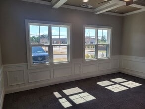 1060 Garland Dr, Bogart, GA à louer Photo intérieure- Image 1 de 8