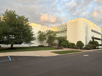 Plus de détails pour 2 Industrial Way W, Eatontown, NJ - Bureau, Bureau/Médical à louer