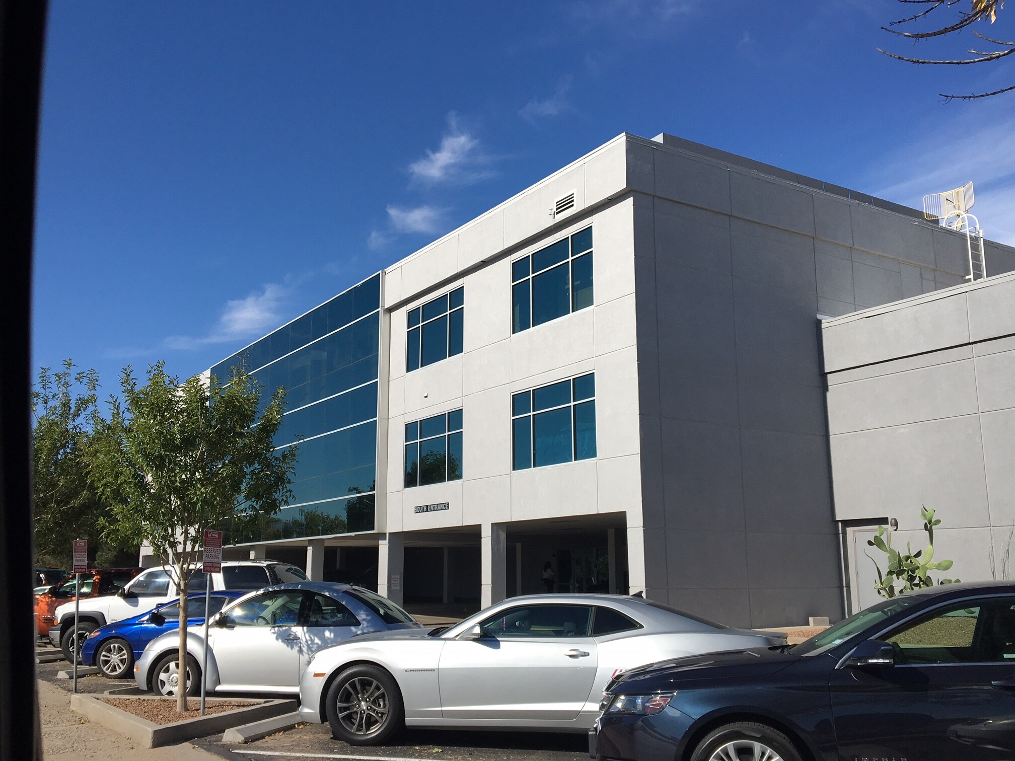 2211 E Missouri Ave, El Paso, TX for lease Building Photo- Image 1 of 9