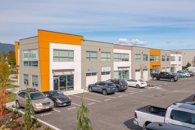 Plus de détails pour 853 Seaborne Ave, Port Coquitlam, BC - Bureau/Médical à louer