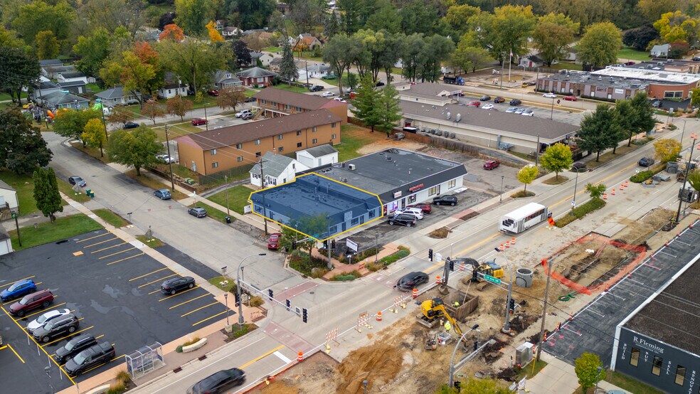 1902 2nd St SW, Rochester, MN à louer - Photo du bâtiment - Image 2 de 4