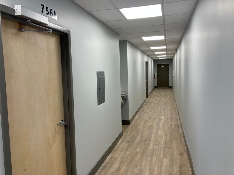 754 Bass Dr, Santee, SC for lease - Interior Photo - Image 2 of 17