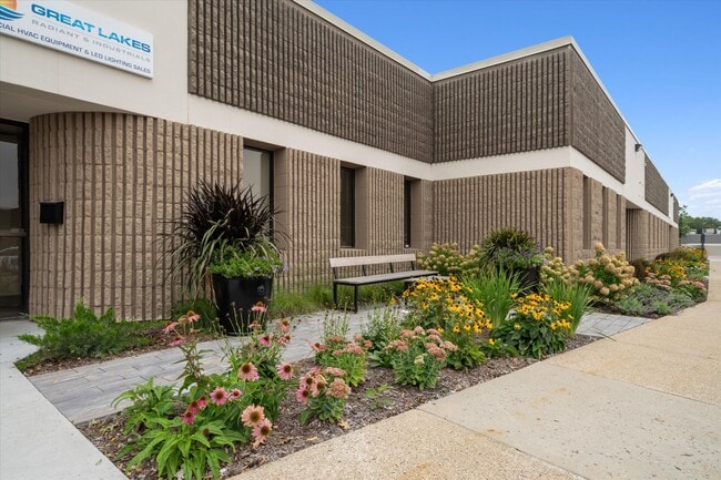 More details for 9701-9727 Valley View Rd, Eden Prairie, MN - Office, Industrial for Lease