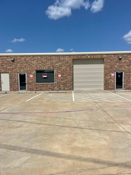 18015 FM 1488 Rd, Magnolia, TX à louer - Photo du bâtiment - Image 3 de 21