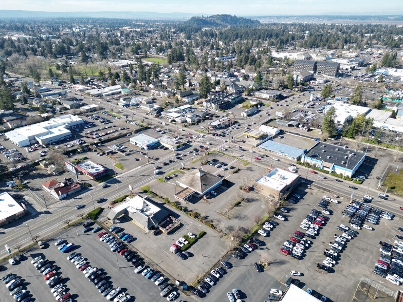 12222 SE Stark St, Portland, OR for sale - Building Photo - Image 2 of 4