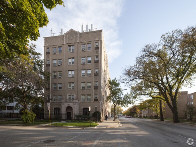 525 N Austin Blvd, Chicago, IL à vendre - Photo du bâtiment - Image 3 de 6
