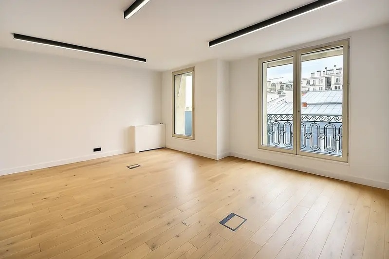 Bureau dans Paris à louer - Photo du bâtiment - Image 3 de 12