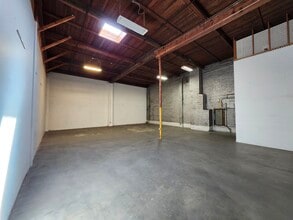 2450 6th Ave S, Seattle, WA à louer Photo intérieure- Image 1 de 3