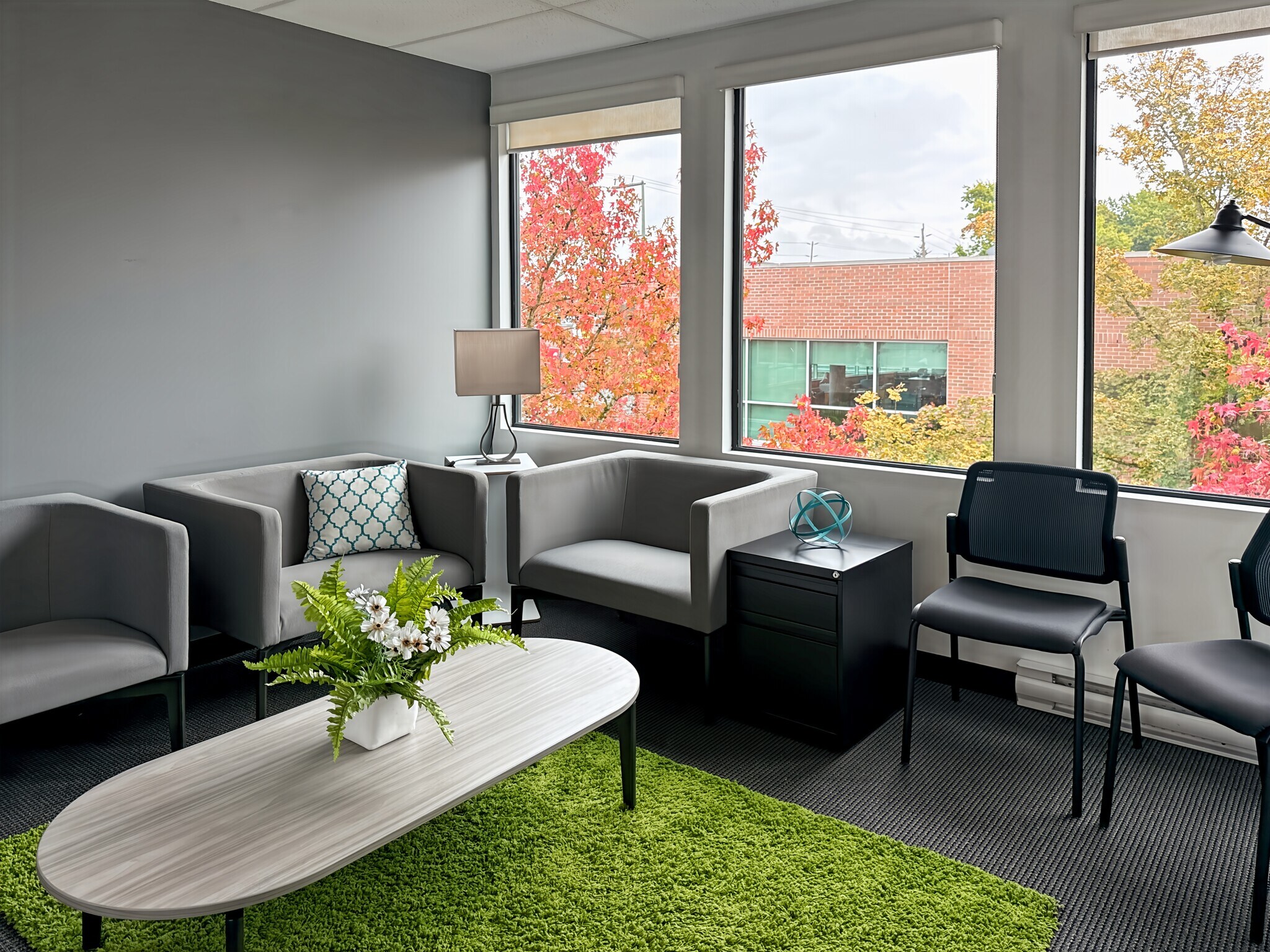 22420 Dewdney Trunk Rd, Maple Ridge, BC à louer Photo du bâtiment- Image 1 de 17