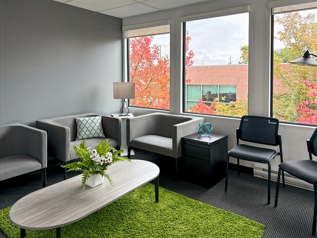 More details for 22420 Dewdney Trunk Rd, Maple Ridge, BC - Coworking for Lease