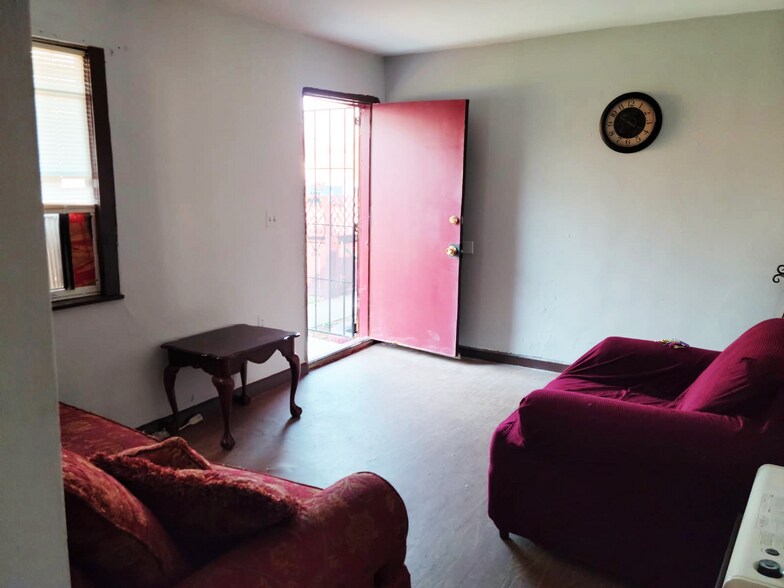 690 Cameron M Alexander Blvd NW, Atlanta, GA à vendre - Photo du bâtiment - Image 3 de 9