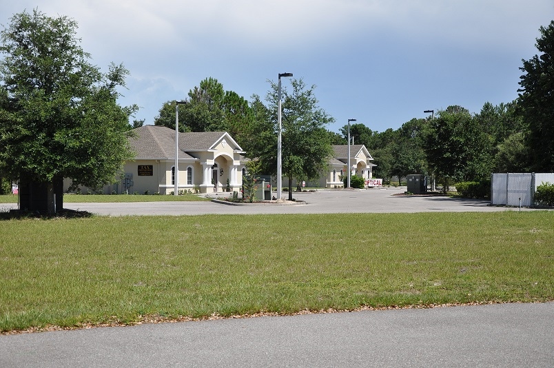 Forest Rd, Spring Hill, FL à vendre - Photo du bâtiment - Image 1 de 1