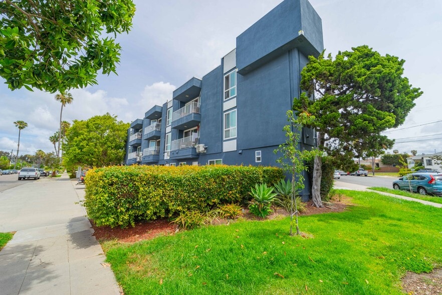2120 Mission Ave, San Diego, CA for sale - Building Photo - Image 3 of 22