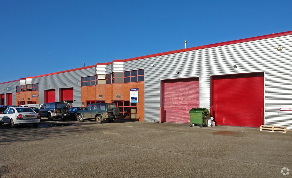 Station Rd, Reading à louer - Photo du bâtiment - Image 2 de 2