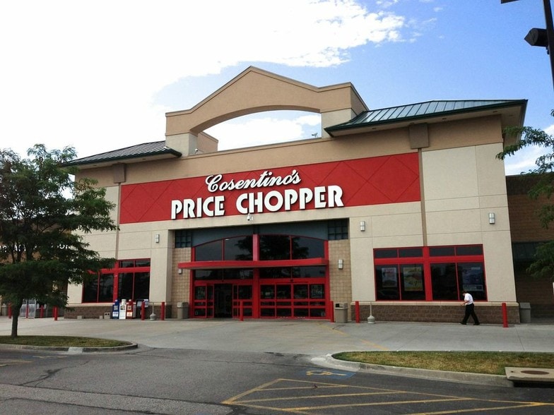 201-261 SW Greenwich Dr, Lee's Summit, MO for lease - Building Photo - Image 3 of 9