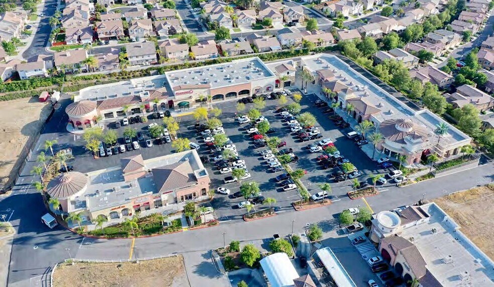 Murrieta Hot Springs Rd, Murrieta, CA à louer - Photo du bâtiment - Image 2 de 19