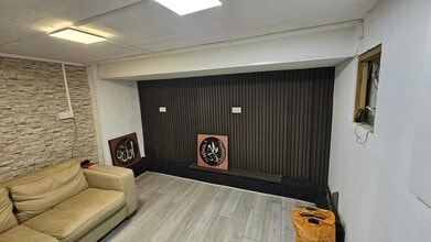 118 Stepney Way, Londres à louer Photo intérieure- Image 1 de 3