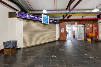 2875 W Eighth St, Brooklyn, NY for lease Interior Photo- Image 2 of 2