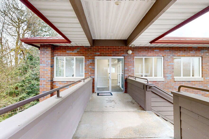 1770 Barnes Blvd SW, Tumwater, WA à louer - Photo du bâtiment - Image 2 de 4