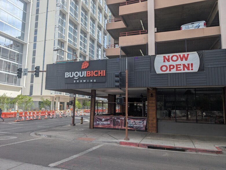 251 N 1st Ave, Phoenix, AZ à louer - Photo du bâtiment - Image 2 de 3