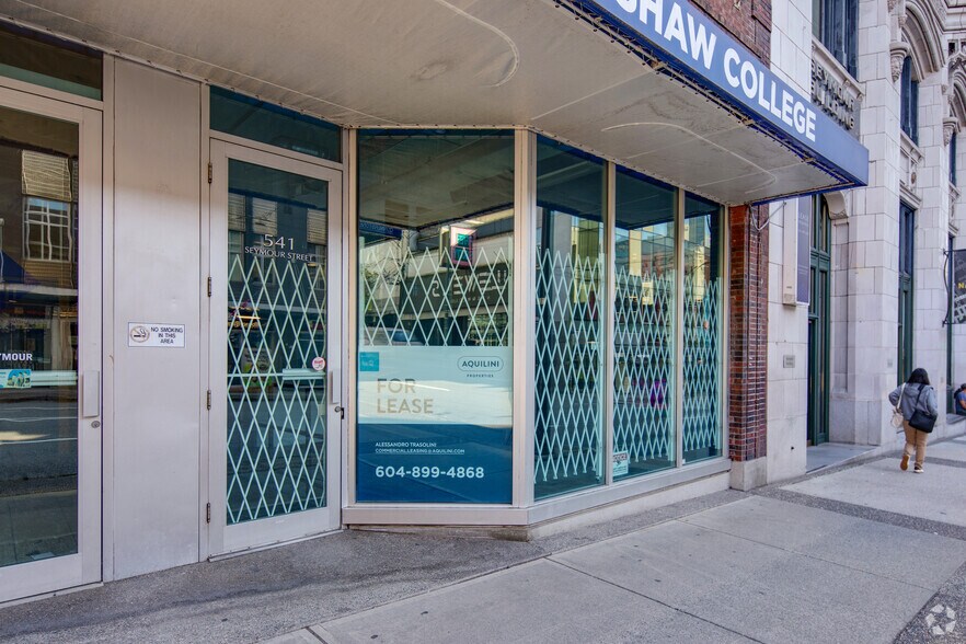 541-547 Seymour St, Vancouver, BC à louer - Photo du bâtiment - Image 3 de 22